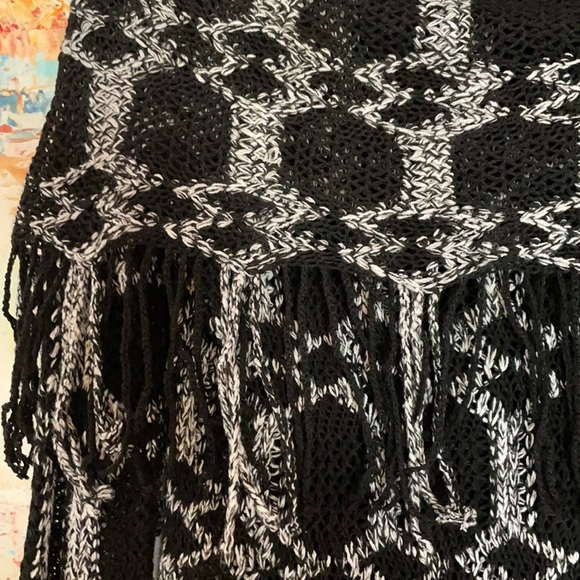 John Mark Knit Shawl Neck Sweater Fringe Sz M EC! - Picture 2 of 10